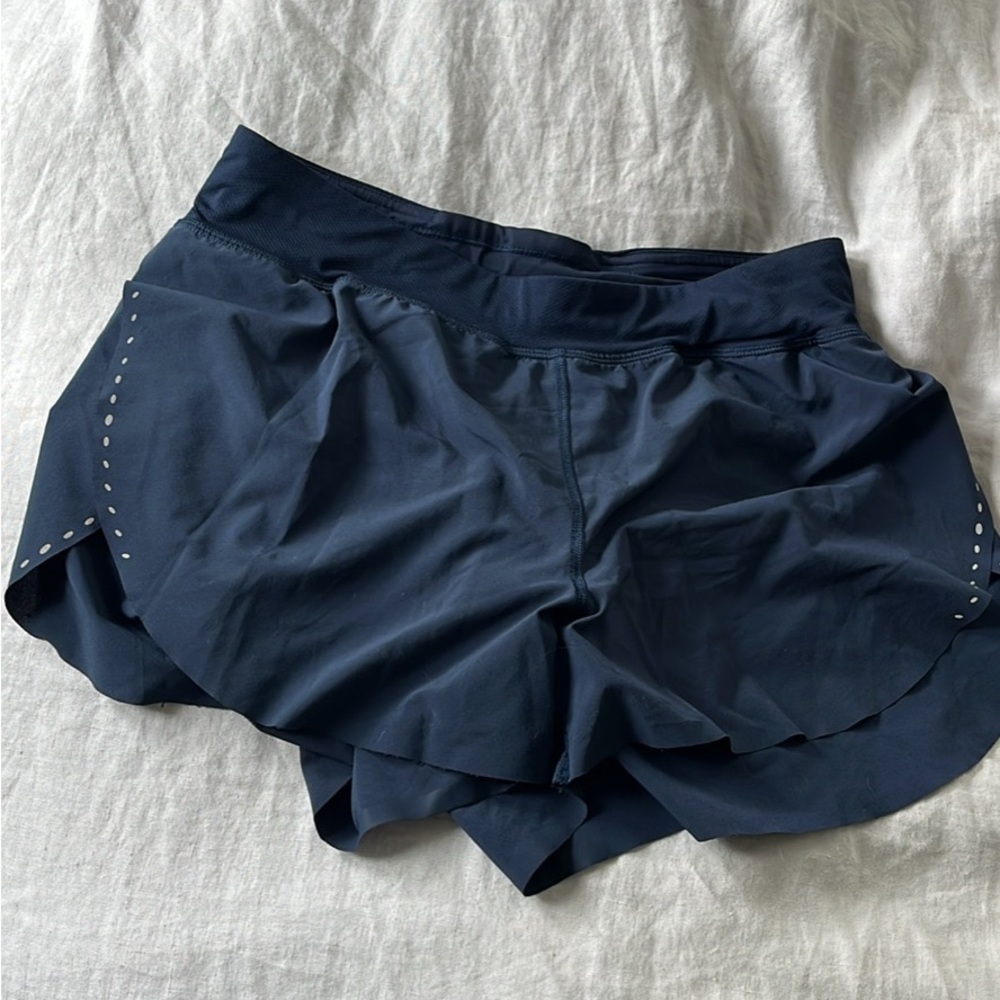 Lululemon fast and free shorts, navy, like new, size 6.